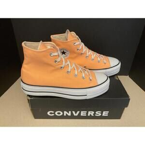 NEW! WOMENS CONVERSE CHUCK TAYLOR ALL STAR LIFT PLATFORM Hi SHOES. SIZE 10.